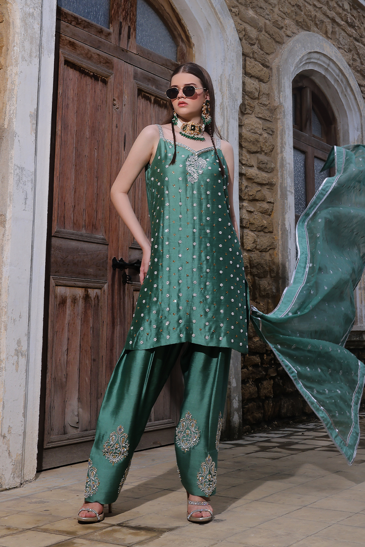 Pakistan Romesa Romesa – MONA IMRAN
