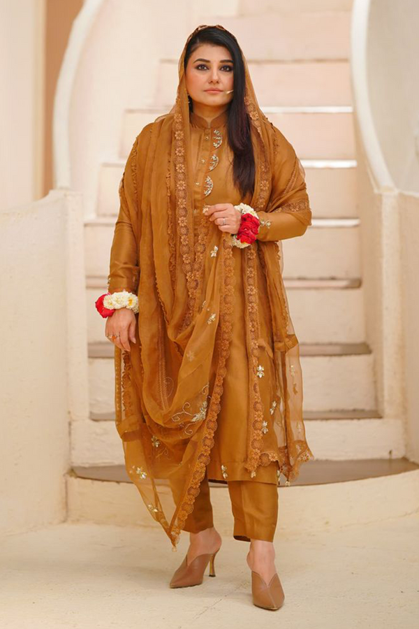 Javeria Saud In Nayra